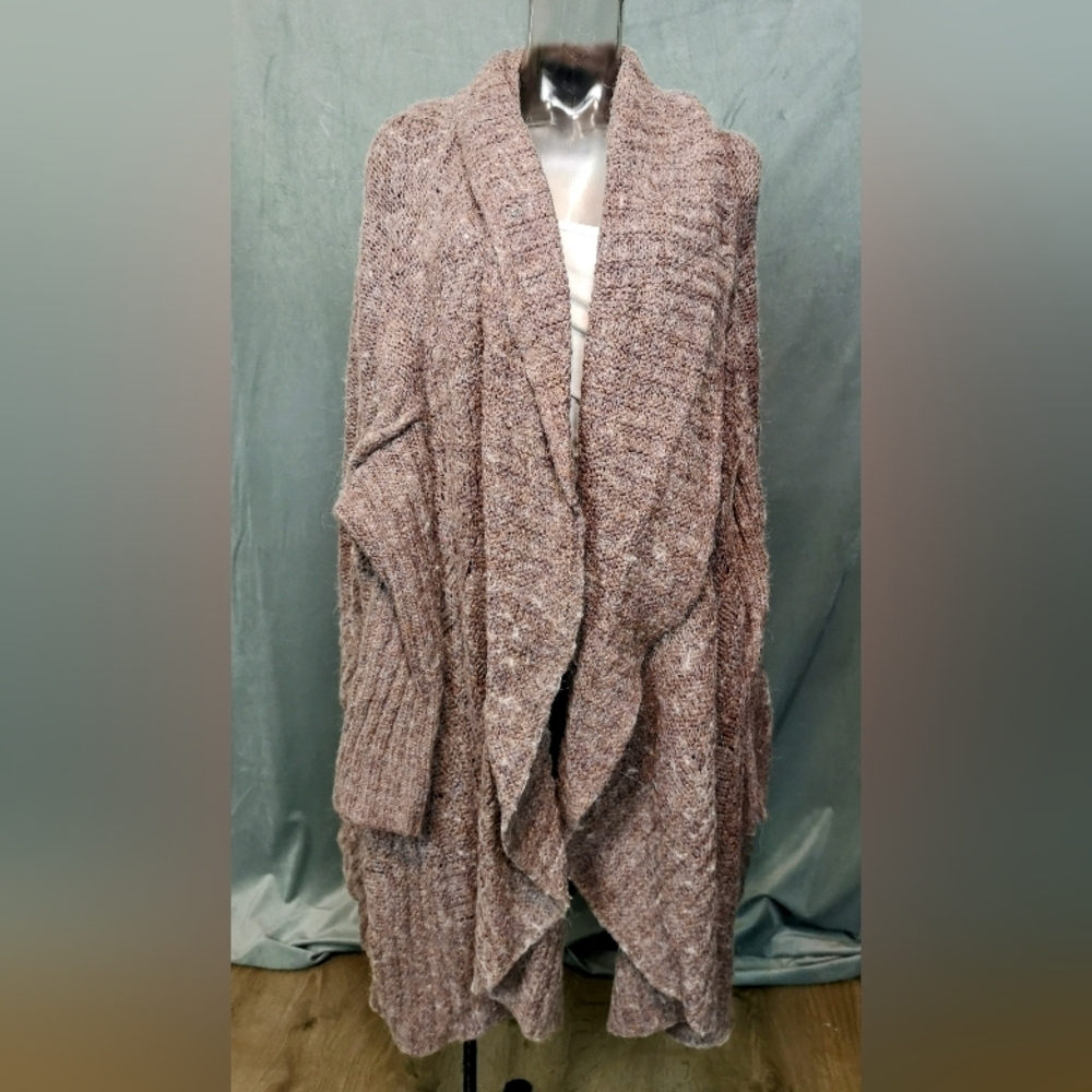 Vintage PURPLE Lilac mohair wool knit butterfly silhouette soft cozy cardigan
